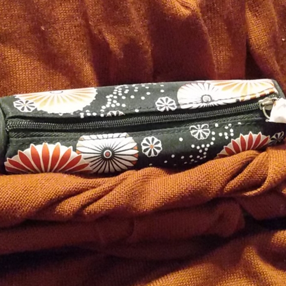 Mary Kay - Picture 3 of 3